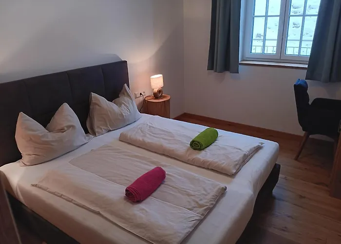 103 Laerchenhof Apartment